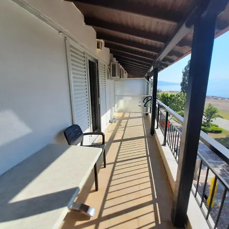 Kleanthis Blue Apartment Nea Vrasna